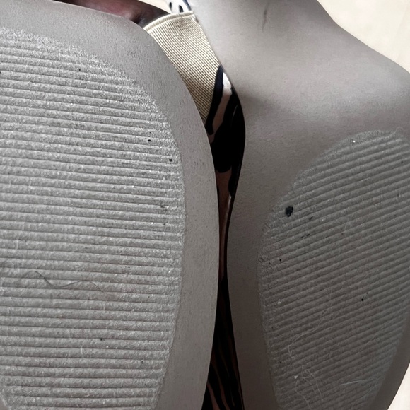 Betsey Johnson Leopard Print Platform Heels - Picture 14 of 14